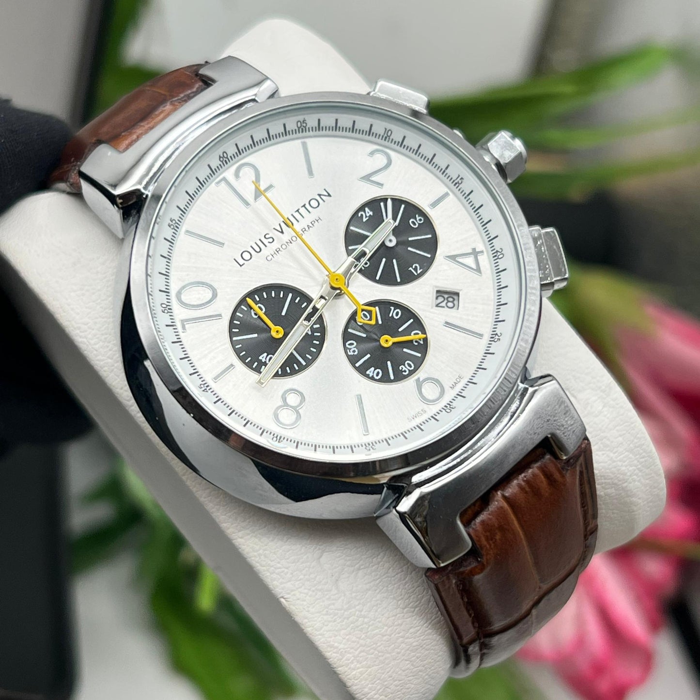 Montres Louis Vuitton (Ref MM005 Bracelet en cuir marron)