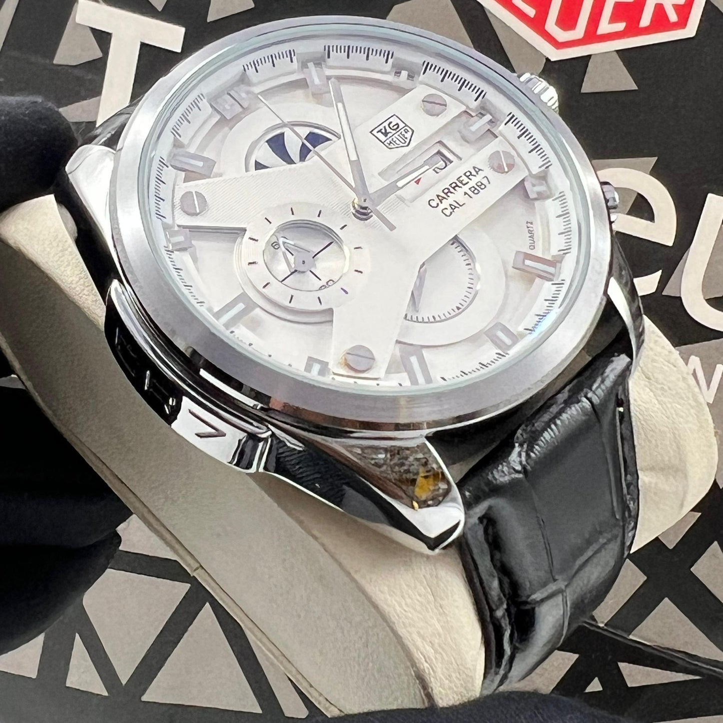 Montre TAG Heuer Carrera Calibre 1887 CR7 (Ref MM025 bracelet en cuir noir)